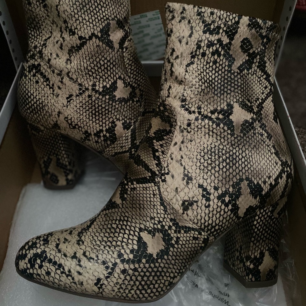 Women’s booties
